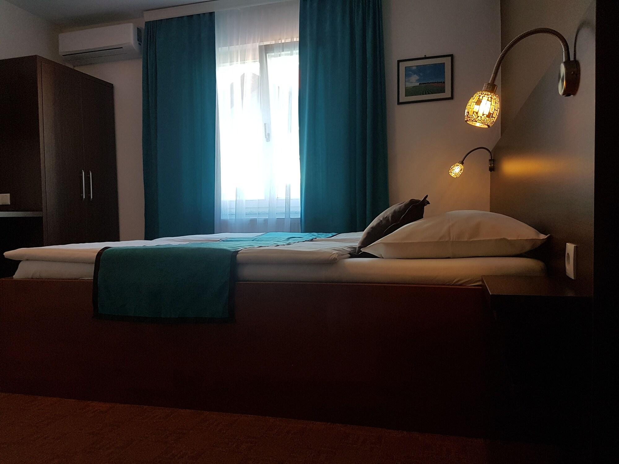 Ahar Hotel Ilidza Exterior photo