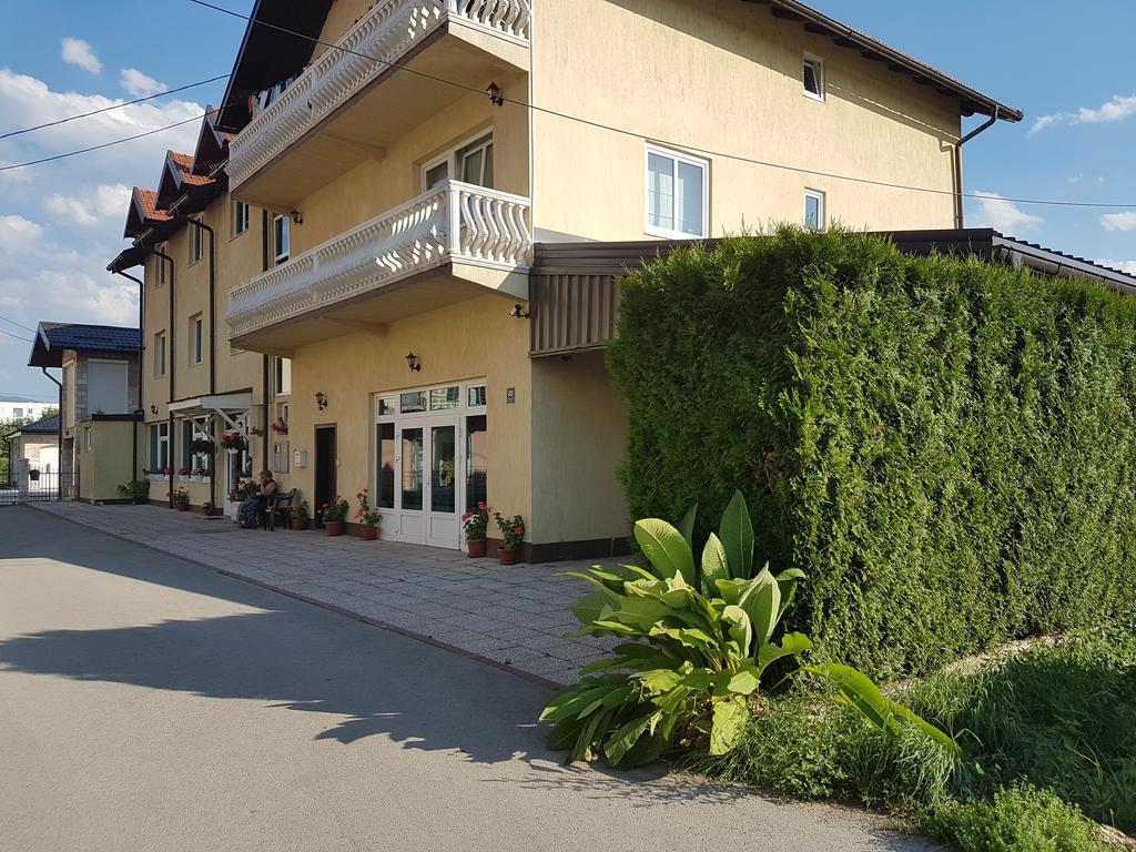 Ahar Hotel Ilidza Exterior photo