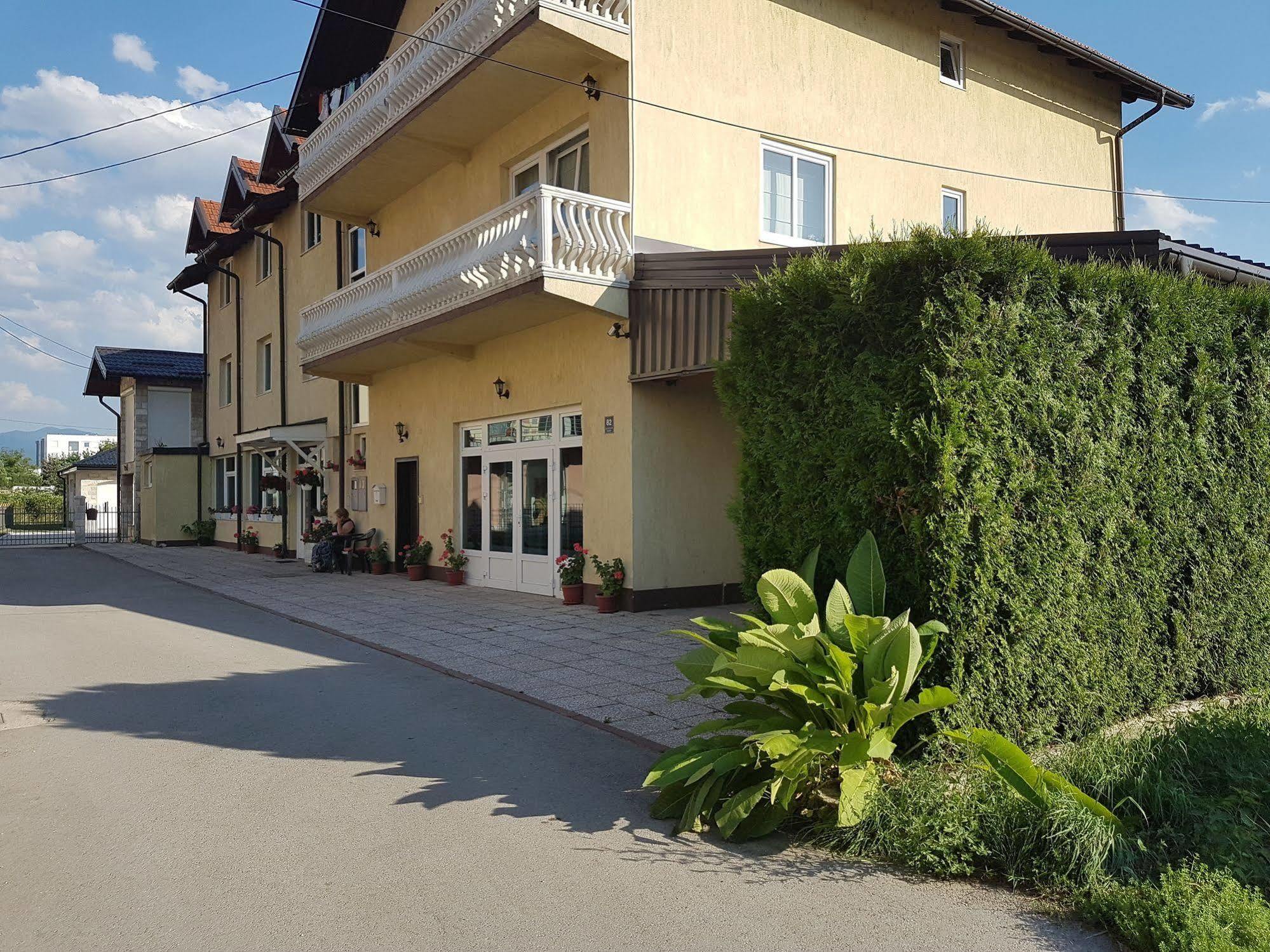 Ahar Hotel Ilidza Exterior photo